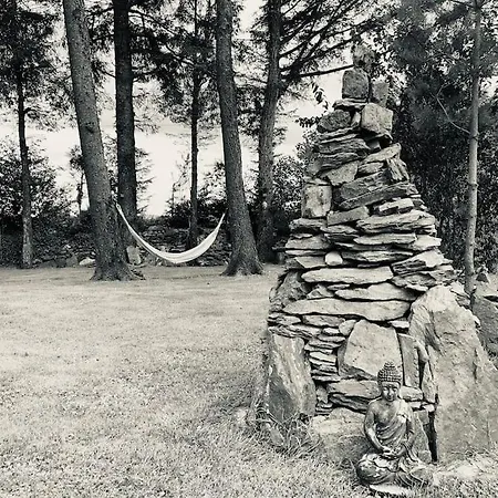 Quiet Countryside Retreat Διαμέρισμα *