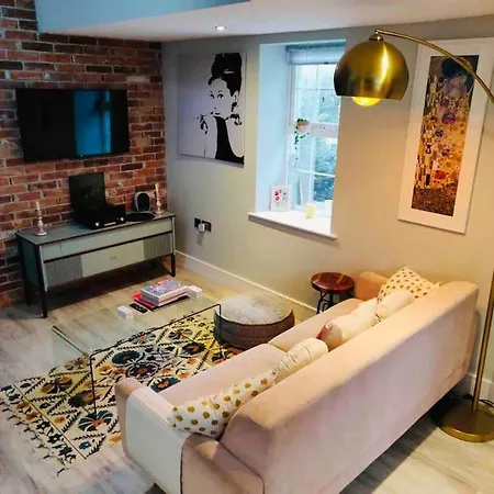 Quiet Countryside Retreat コーク